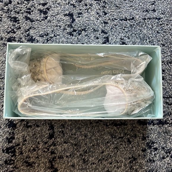 Bella Belle Bridal Flats - Picture 7 of 14